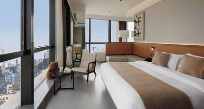 Melton Hotel Chongqing