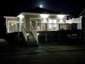 Exterior detail - Trailside#2 TRAILER PARKING/HOT TUB, 2 bed2bath, ATV, snowmobile, ski, snowboard (Wakefield)