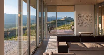 Superb 2-bedroom apartment in Sappington for your getaway