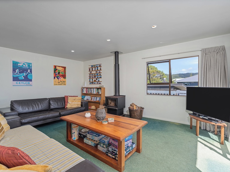 Sunseekers Bach - Whangapoua Holiday Home - コロマンデル