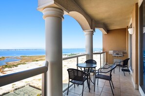 Appartement, meerdere bedden (Portofino Island Resort 3-1705) | Buiten dineren