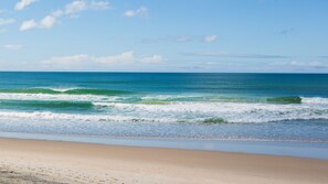 On the beach - Villa Vista - 1/240 David Low Way (Peregian Beach)