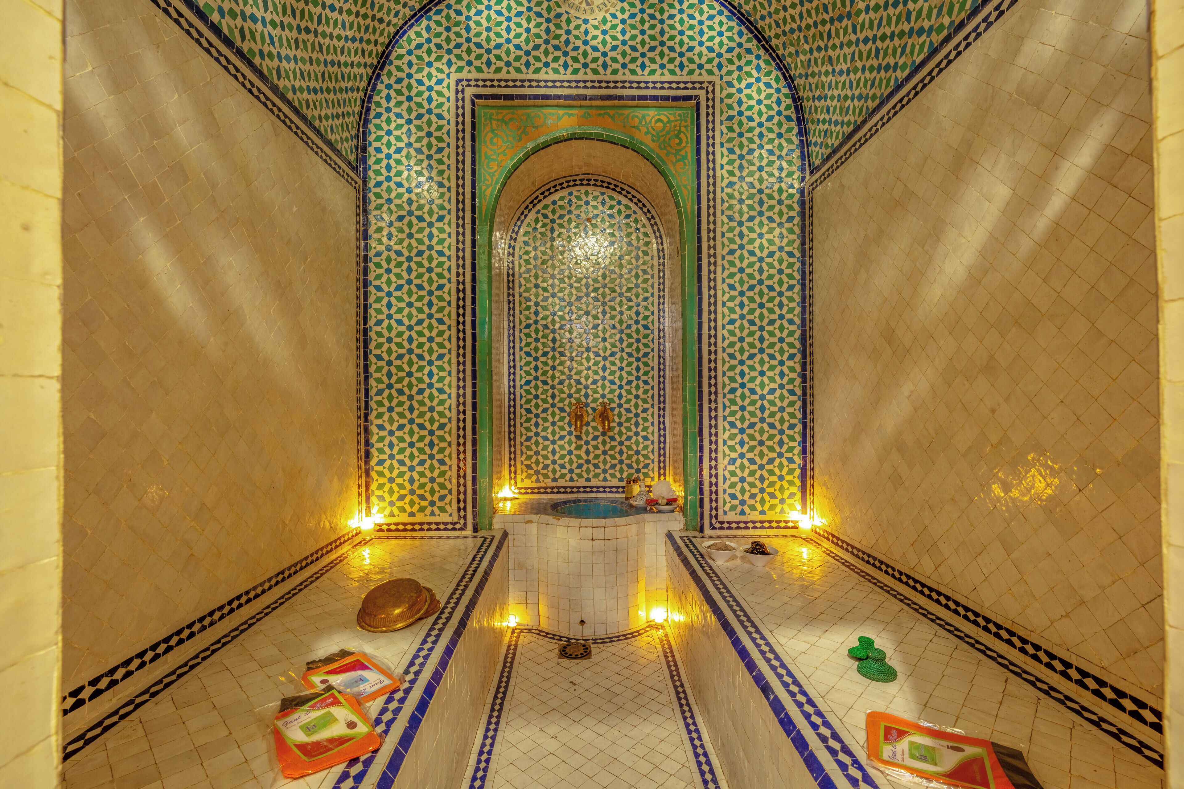 Dampbad, thailandsk massasje, idrettsmassasje og massasje