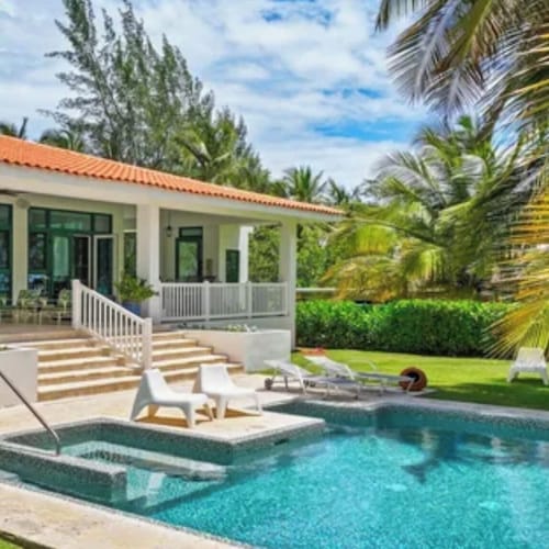 2bedroom beach front house in soothing Río Grande with AC and salt swimming pool