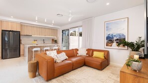 Living area - Olas Peregian Peregian Beach (Peregian Beach)