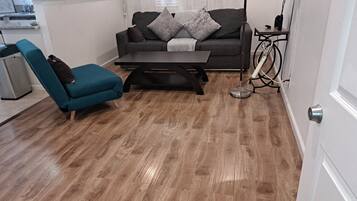 Apartment, 1 Bedroom, Smoking | Living area