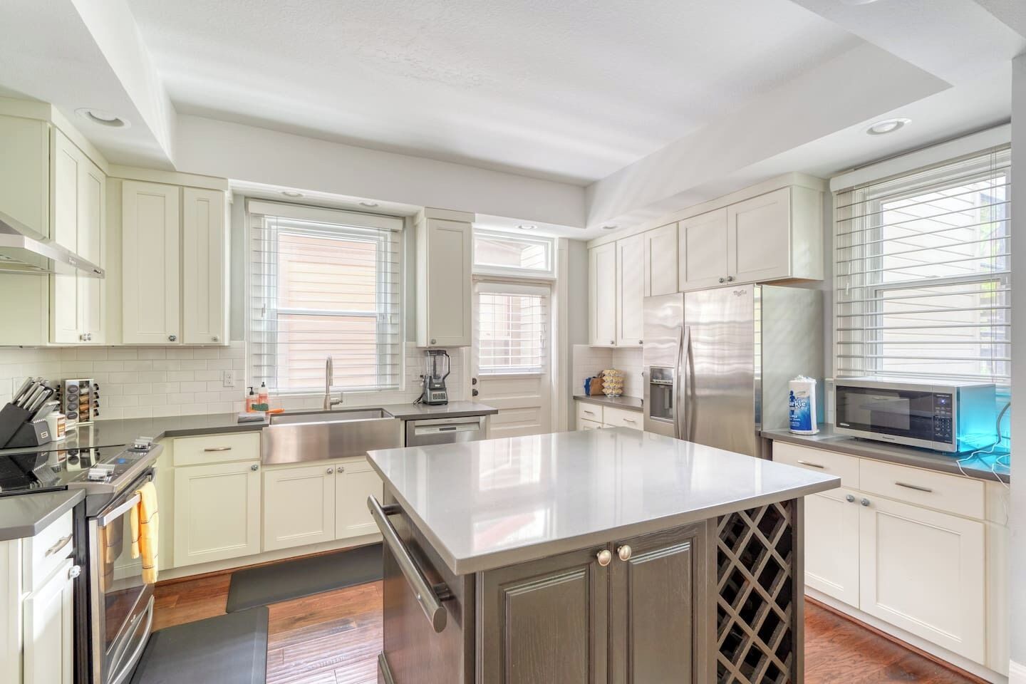 Microwave, oven, stovetop, dishwasher