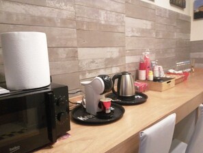 Free daily self-serve breakfast - MaX RelaX Suite (Napoli)