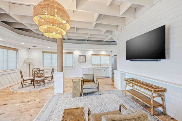TV - Boca Grande North - 17: Charming 2BR condo in scenic Boca Grande, perfect for relaxation. (Boca Grande)