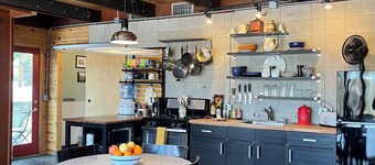 Lovely studio in Northfield, perfect location for visiting St. Olaf/Carleton.