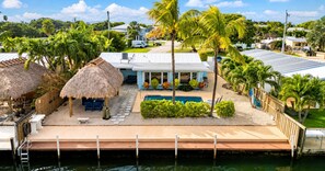 Exterior - Searenity Retreat! Waterfront Home With Private 60 ft Dock, Pool, Tiki, BBQ (Marathon)
