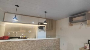 Private kitchen - Studio Apartment (Vila Velha)