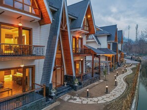Exterior - The Harmukh Hills (Anantnag)