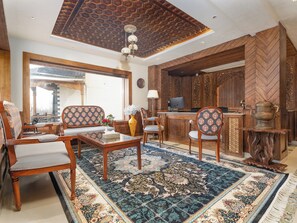 Reception - Q' Nest The Harmukh Hills Pahalgam (Anantnag)