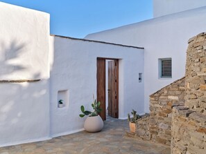 Exterior detail - Villa Nif with private pool (Paros)