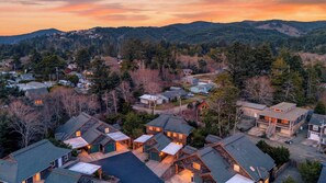 House (2 Bedrooms) | Interior - Tides & Timber by Avantstay Lakefront Retreat + Hot Tub + Kayaks + Paddleboard + Bikes Near Beach (Rockaway Beach)