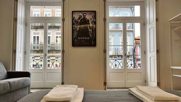 Chambre Familiale, vue ville | Wi-Fi gratuit