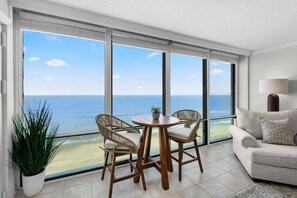Interior - New / Beachfront Condo/ Pool/ Surfing/ Fishing (Virginia Beach)