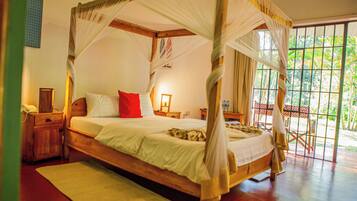 Schreibtisch, kostenloses WLAN