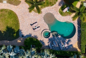 Piscine extérieure, piscine chauffée