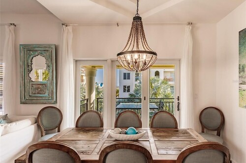 Luxury 4-bedroom Penthouse in Siesta Key- Private rooftop terrace