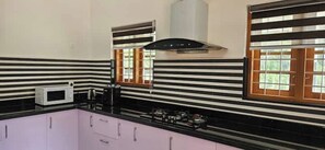 Private kitchen - Pepperland Holiday Villa (Vathikudy)