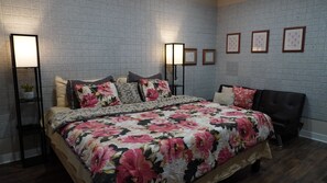 Bügeleisen/Bügelbrett, Internetzugang, Bettwäsche