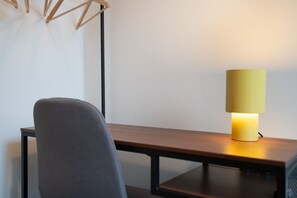 Interior - 4-Bed House | Sleeps 6 Separately | Long Stays Welcome (Sheffield)