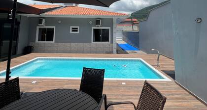 Spacious house with pool near the beach â Praia de Fora