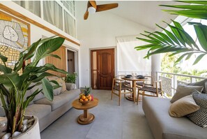 屋外ダイニングエリア