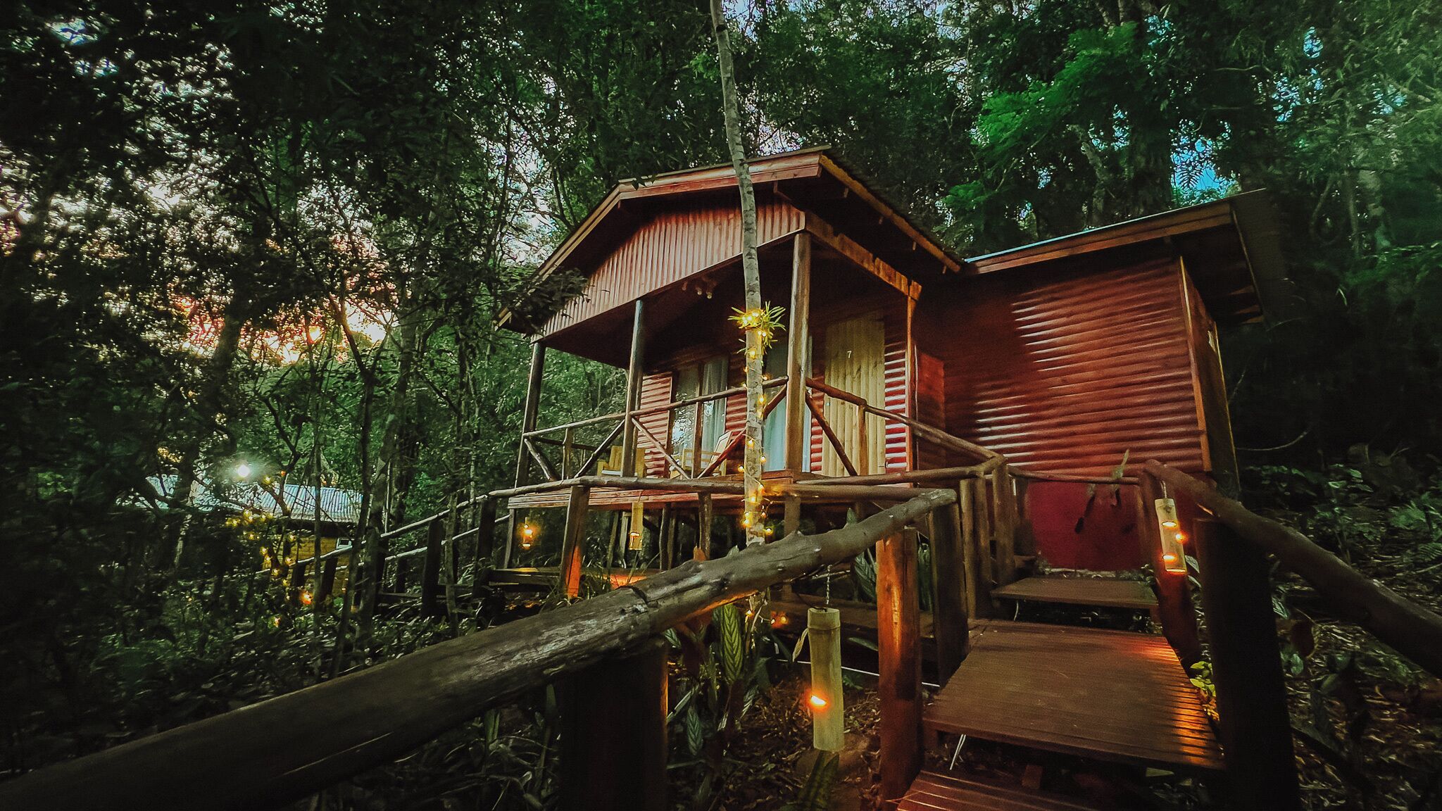 Hytte – superior, balkong, bakgårdsutsikt | Wi-fi (inkludert)