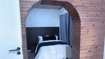 Deluxe Apartment, 1 Double Bed with Sofa bed, Patio, Garden View | Egyptian cotton sheets, premium bedding, down duvets, memory-foam beds