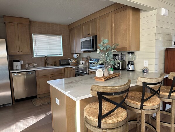 Microwave, oven, stovetop, dishwasher