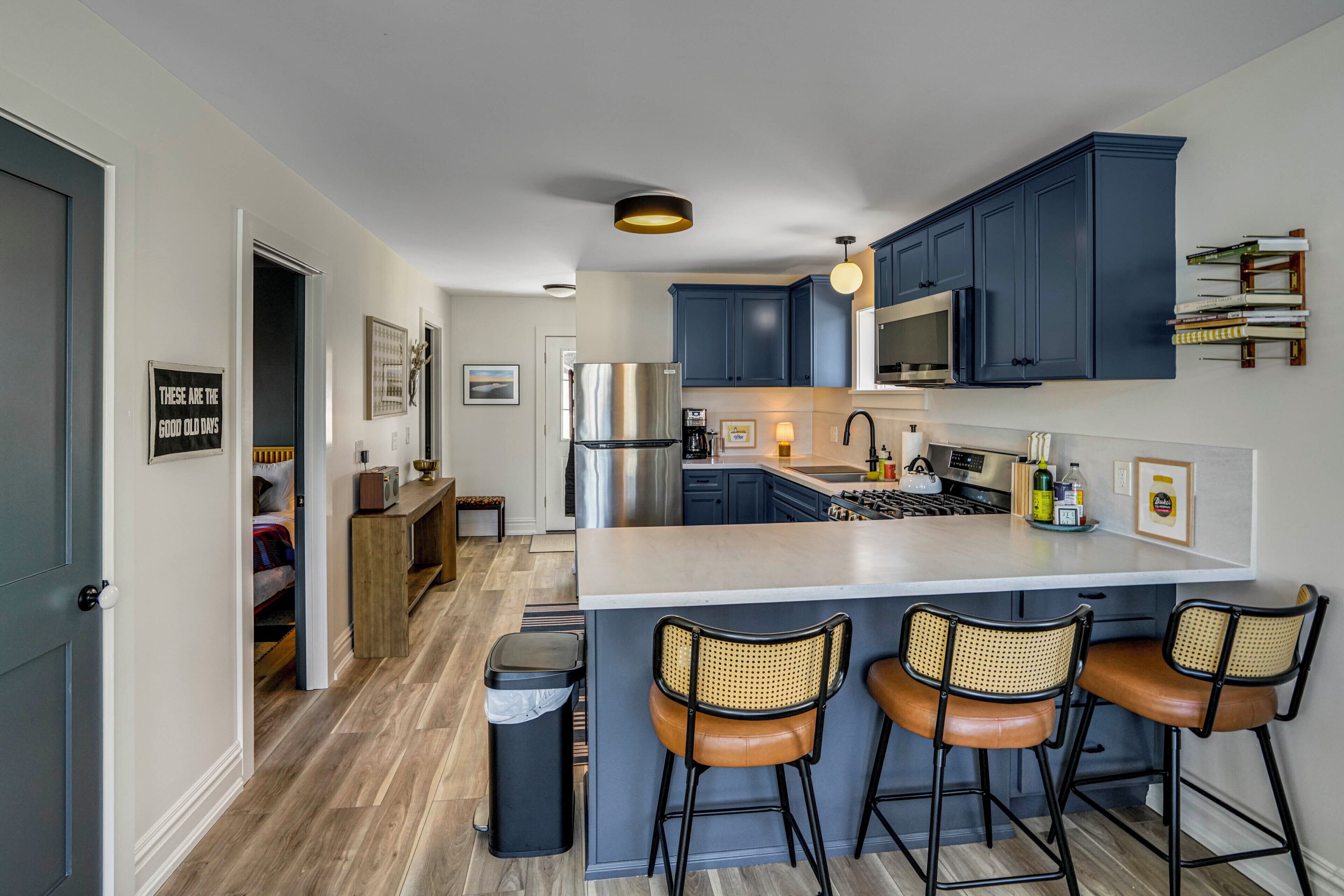 雪櫃、微波爐、爐具、洗碗機