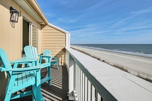 Property grounds - Steps to Pool & Beach: Coastal Carolina Condo! (Surfside Beach)
