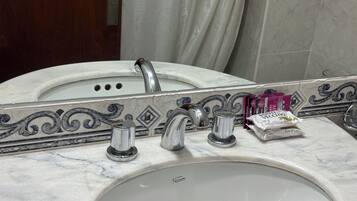 Standard Double or Twin Room, City View | Bathroom | Hair dryer, towels, soap, shampoo