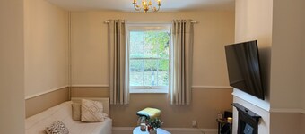 Snug cottage in the South Downs