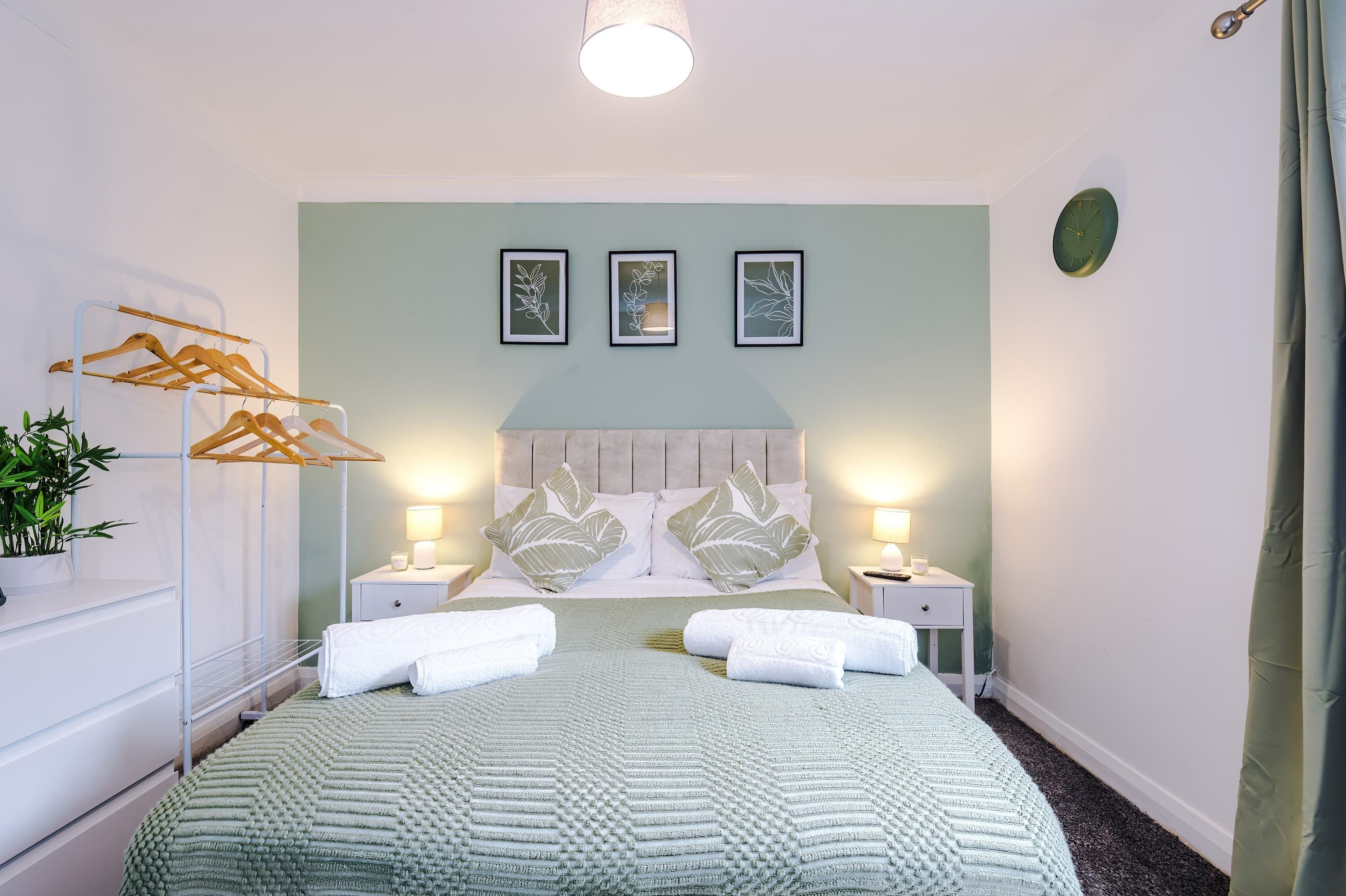 1 bedroom, iron/ironing board, WiFi, bed sheets