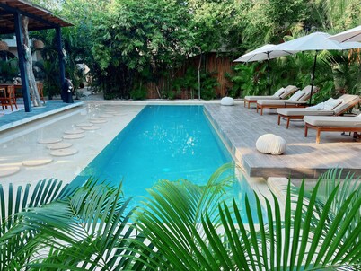 2-BD Jungle Villa wPrivate Pool and Rooftop