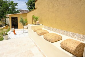 Terrace/patio - La Petite Louise 🤎 Renovated barn 85m2 ⭐️ 4/6p + garden (Libourne)