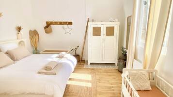 2 dormitorios, tabla de planchar con plancha, wifi y ropa de cama