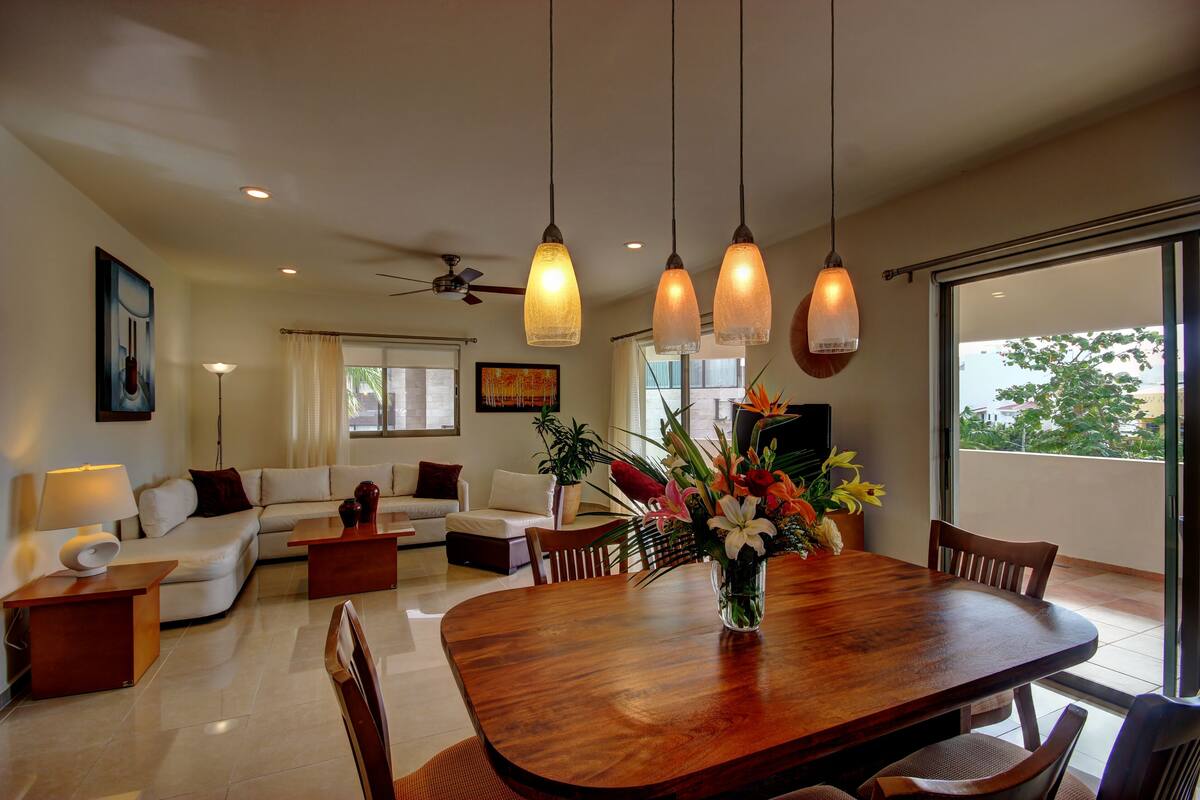 Standard Apartment, Balcony, City View (Palmar Penthouse 5ta Avenida #305) | Living area