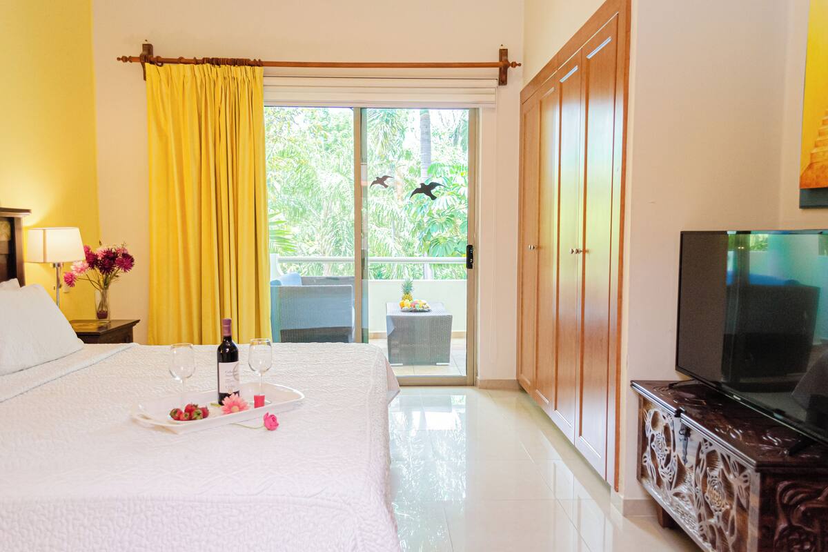 Standard Apartment (Palmar Vista Jardín #203) | In-room safe, free WiFi, individually decorated, individually furnished