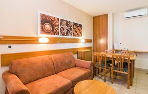 TV - Beautiful apartment in Umag (Umag)