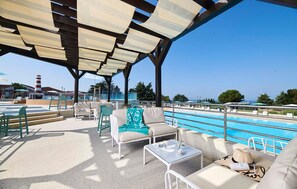 Property grounds - 2 bedroom gorgeous (sta)caravan in Umag (Umag)