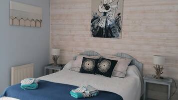 2 chambres, fer et planche Ă repasser, Wi-Fi, draps fournis