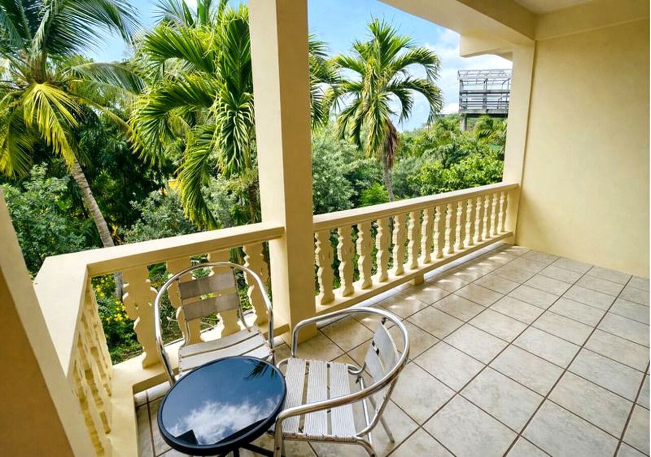 Khuôn viên nơi lưu trú