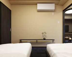 2 bedrooms, iron/ironing board, internet - 2BR standard room, 42–44㎡, 9 min Toji Sta, max 4 guests (Kyoto)