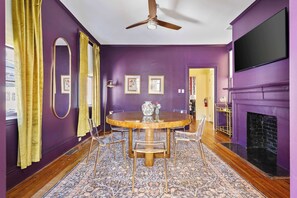 Dining - Colorful House w. Outdoor Space + Parking (Charleston)