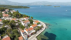 Aerial view - Charming 1-bedroom apartment with AC in sunny Lumbarda (Lumbarda)